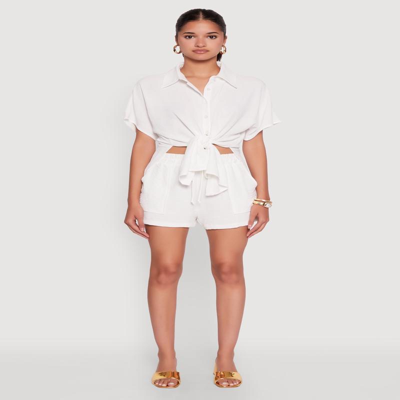 Chic High Waisted Crepe Knit Shorts with Pockets