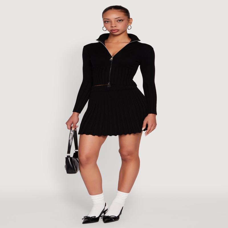 Ribbed Knit Mid Rise Pleated Mini Skirt