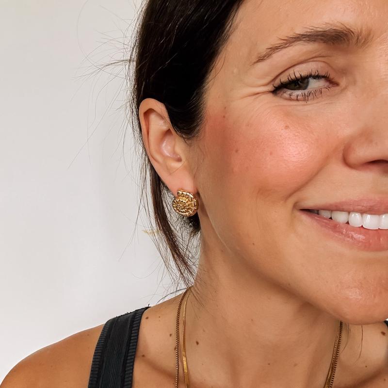 Shell Swirl Stud Earrings