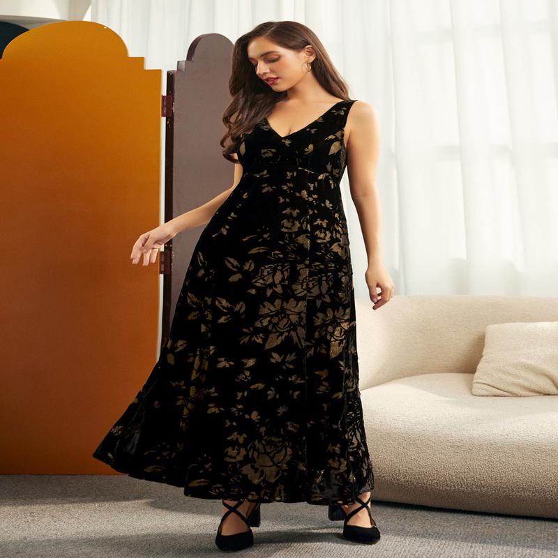 The Midnight Cameo Maxi Dress