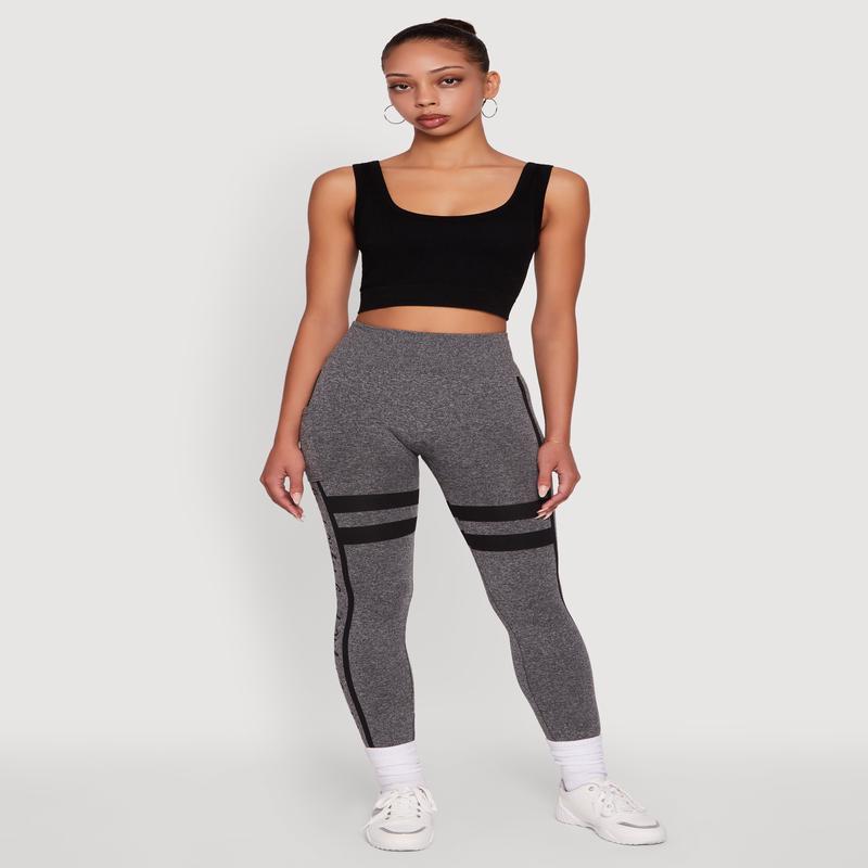 Stripe Detail Graphic Push Up Cell Phone Pocket Leggings