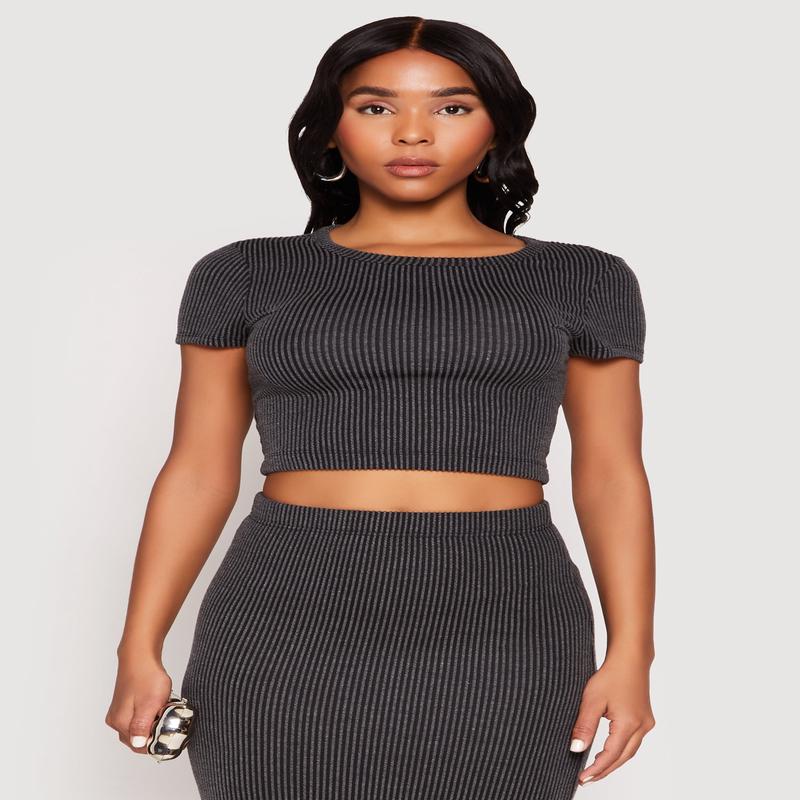 Almost Famous Ribbed Knit Short Sleeve Top
