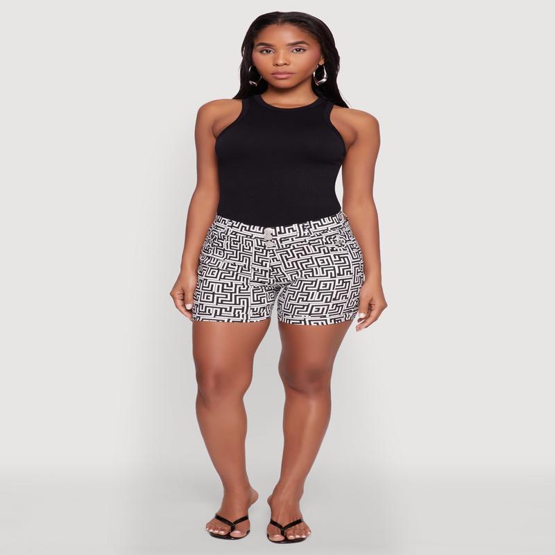 Hyper Stretch Patterned Pull On Shorts