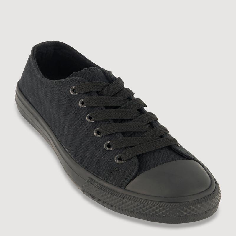 Canvas Cap Toe Low Top Sneakers