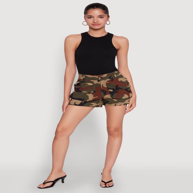Stylish Camo Cargo Shorts with Stretch for Comfortable Fit