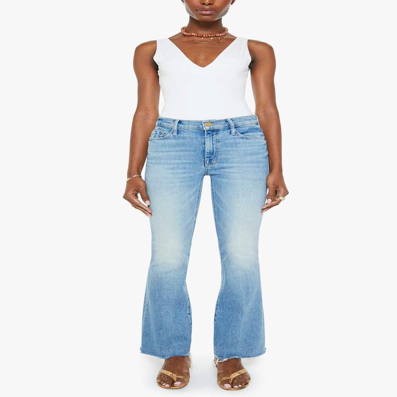 Mother Weekender Fray Jeans in Glow Up