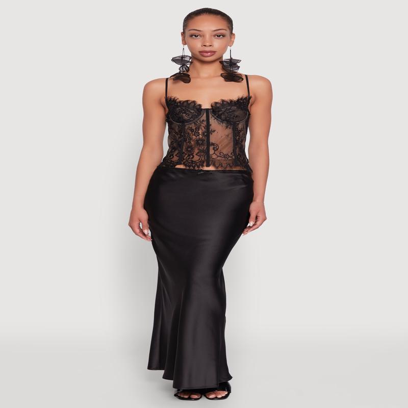 Scalloped Floral Lace Bustier Top with Underwire Support