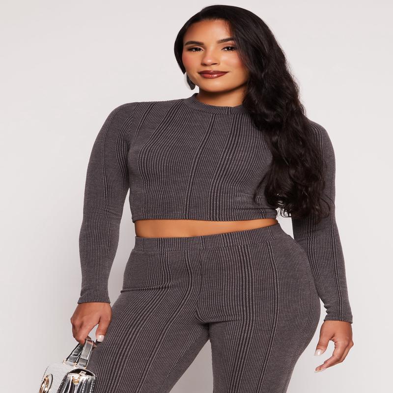 Ribbed Knit Long Sleeve Crop Top