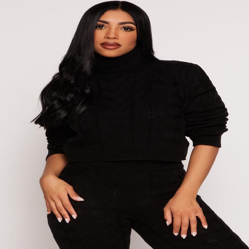 Cable Knit Turtleneck Cropped Sweater