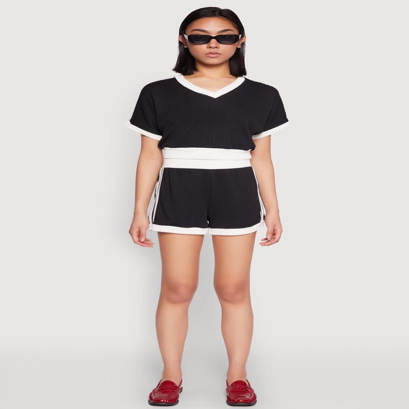 Contrast Trim Varsity Striped Shorts